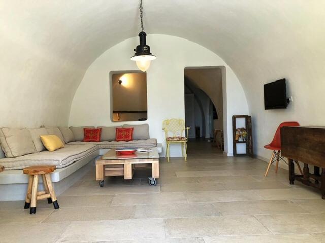 Mantilida Villa Emporio  Esterno foto